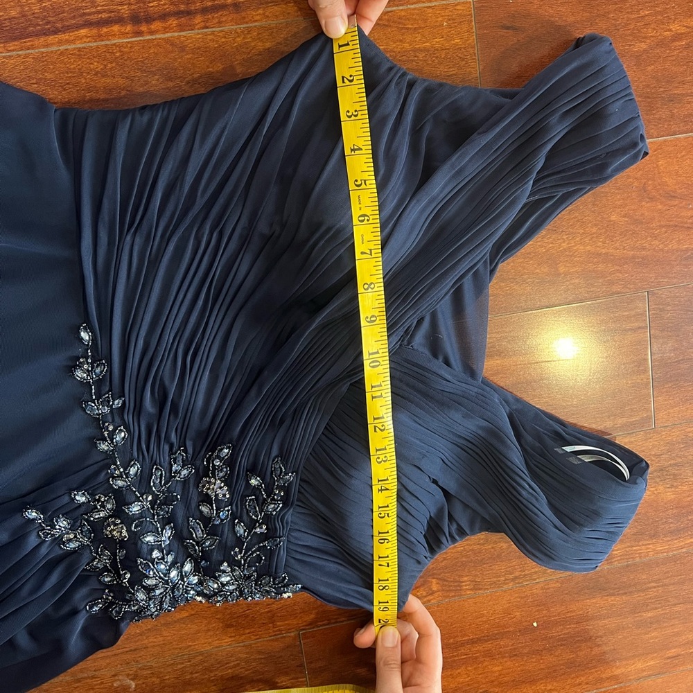 Camille La Vi Evening Dress. - Picture 5 of 12